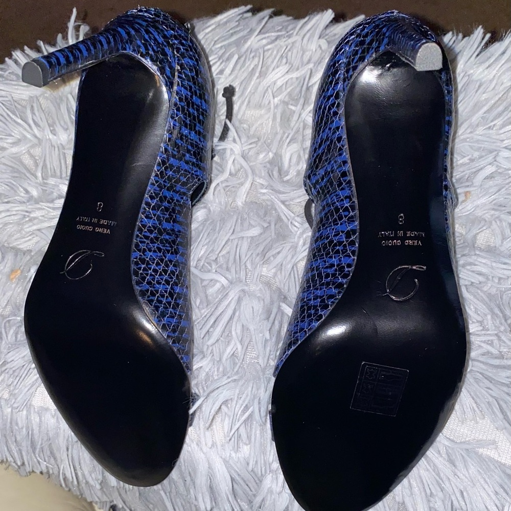 Designer’s Shoes - Picture 4 of 5